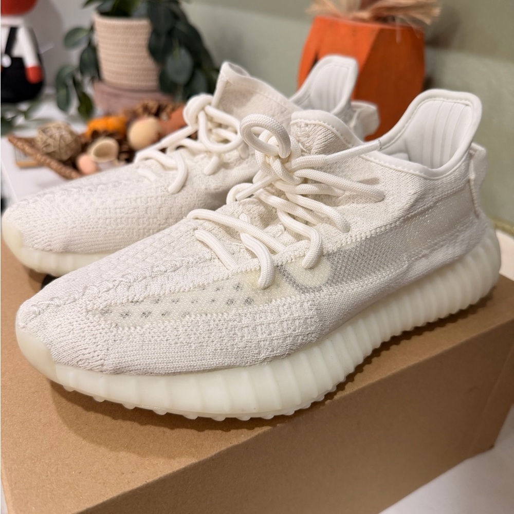 Adidas Yeezy Boost 350 V2 Sneakers- Bone